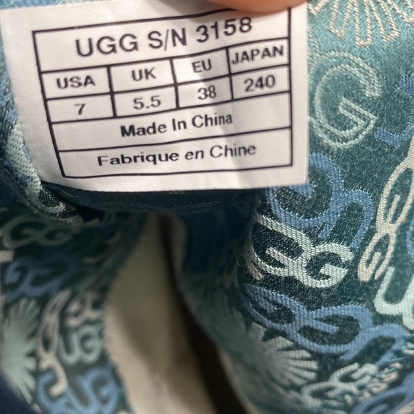 UGG Jasmine boots denim/leather sz7+J keyring💛🔑3” - Picture 11 of 17